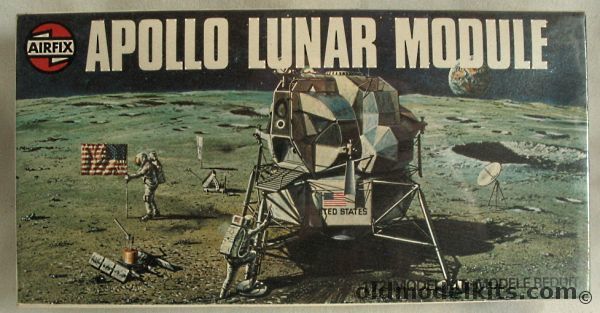 Airfix 1/72 Apollo Lunar Module / Astronauts / Equipment / Moon Base, 03013-5 plastic model kit